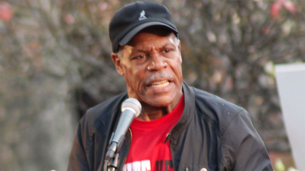 Danny Glover at the Writer's Guild of America East Solidarity Rally in Washington Square (2007)