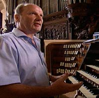 Chouet on organ